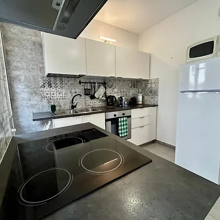 Oasis In Center Of Ούντινε